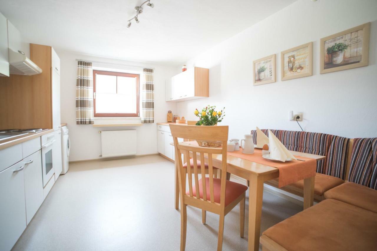 Ferienwohnung Haus Berta Leutasch Exterior foto